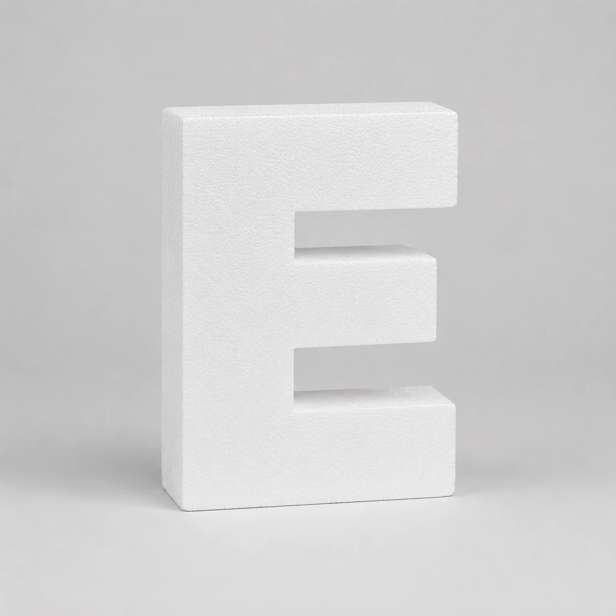 Lettera E